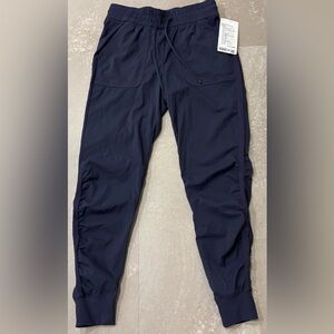 Lululemon Beyond the Studio Jogger Size 8